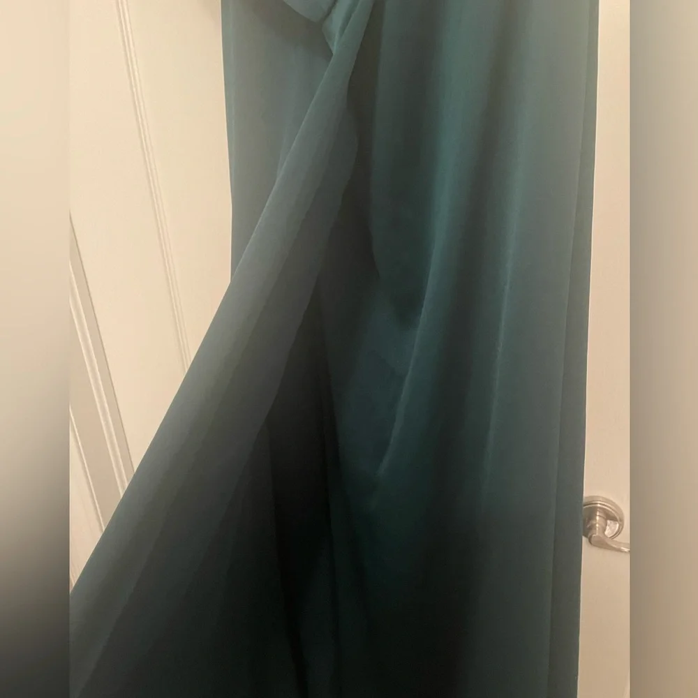 David’s Bridal Dress - Picture 2 of 5